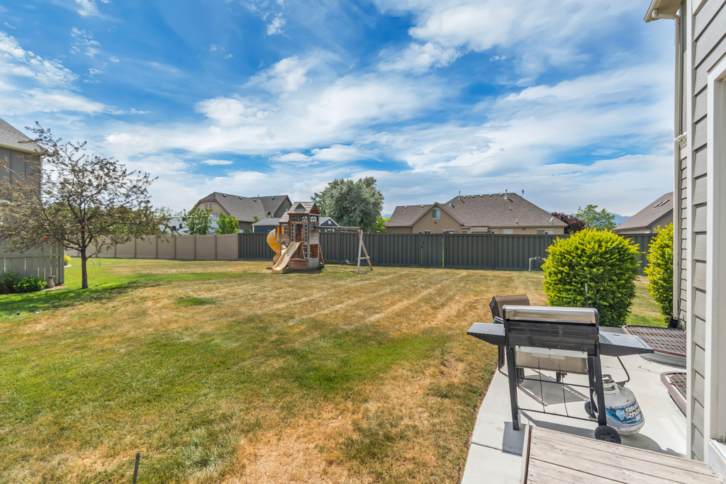 8069 N QUARTER MILE DR photo 4