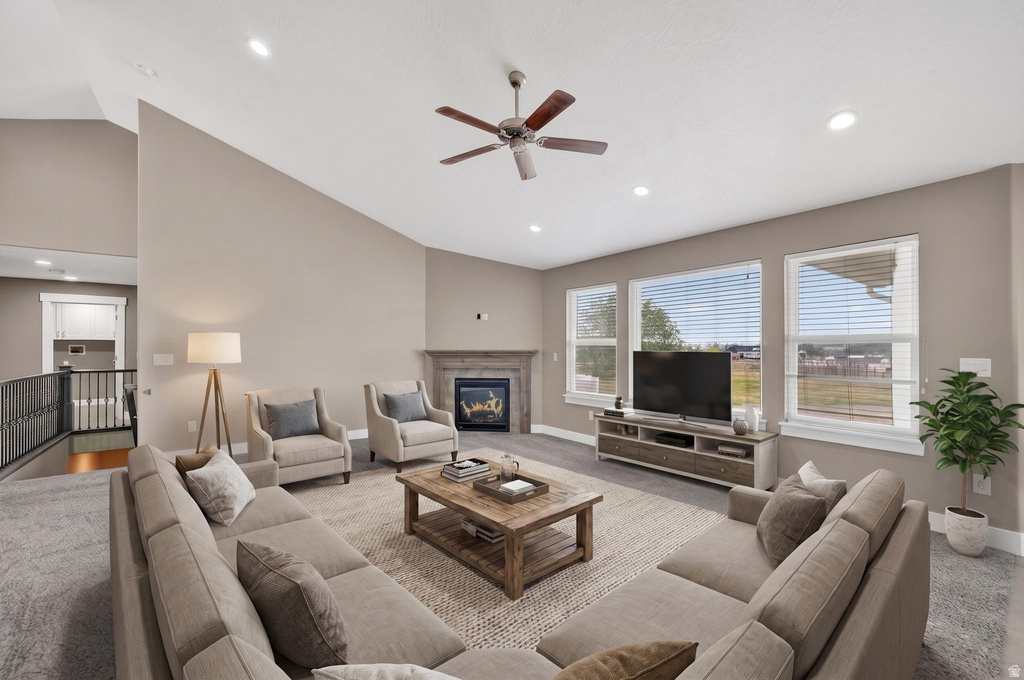 1547 E OWEN CV photo 3