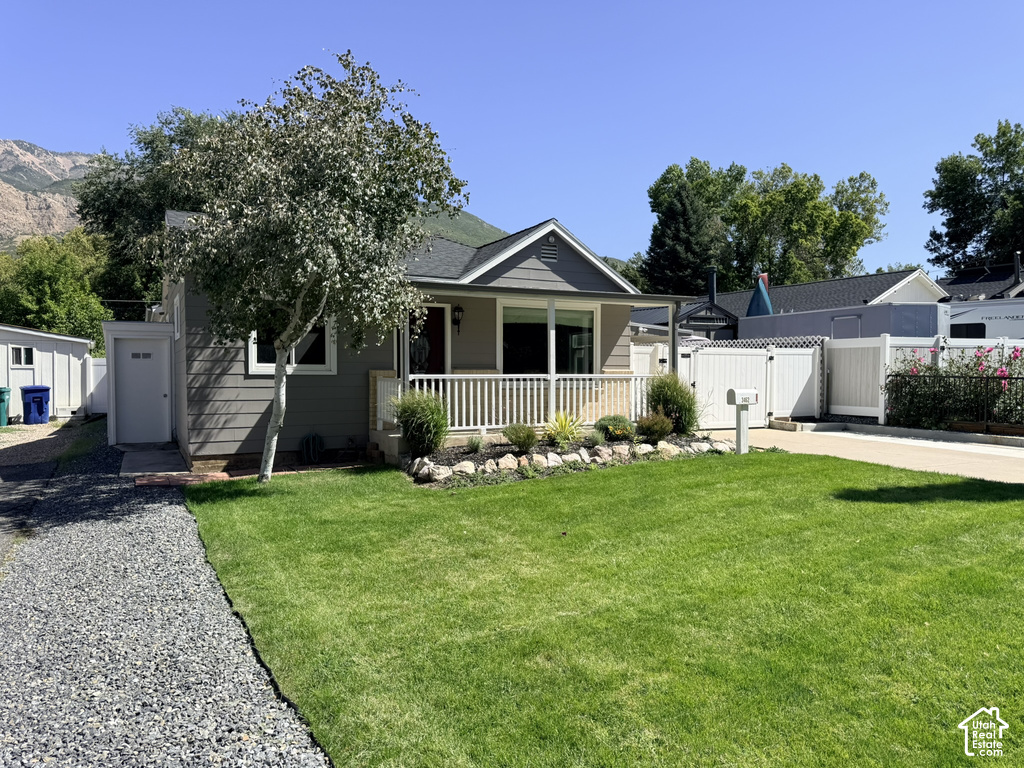 3462 ECCLES AVE photo 2