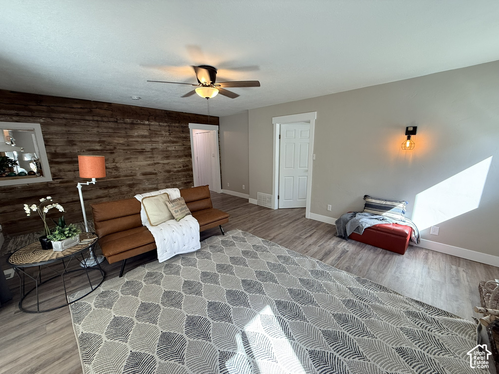 3462 ECCLES AVE photo 4