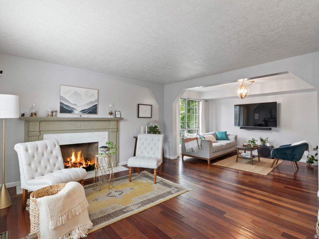 4798 S SAXONY CIR E photo 3