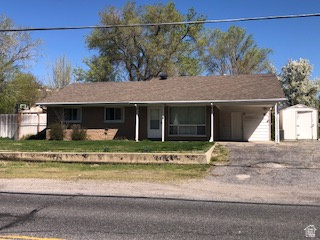 1615 E PIONEER RD photo 4