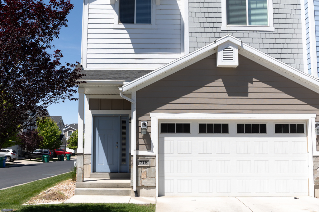 716 S 1803 W photo 2