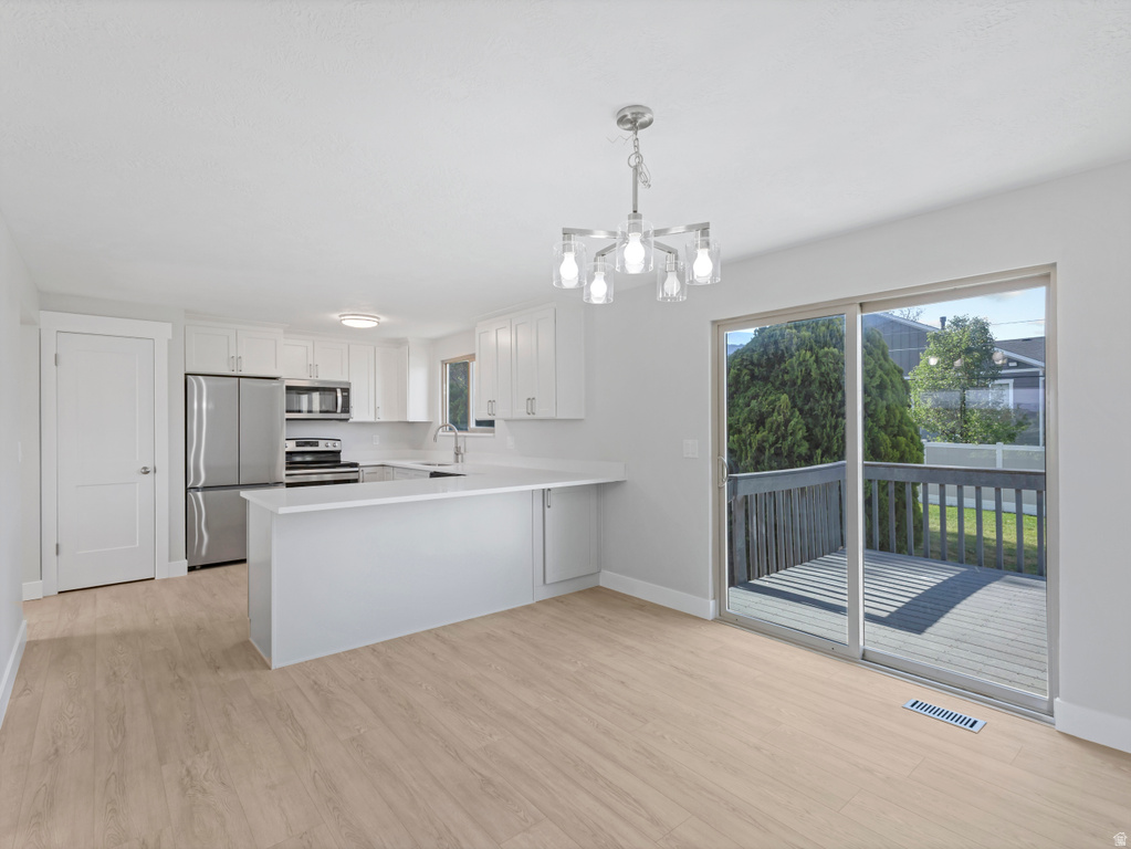 1384 E SUDBURY AVE photo 4