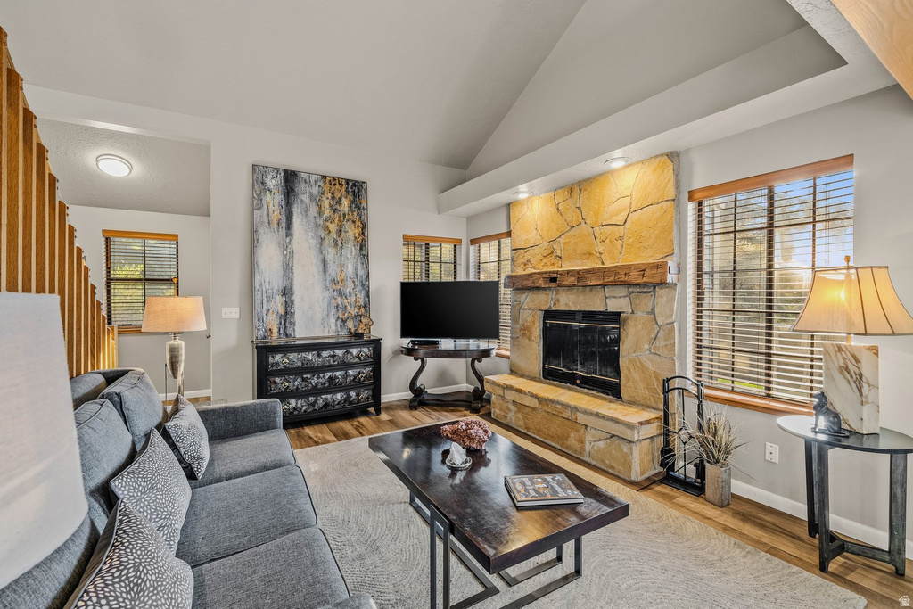 3076 FAWN DR photo 5