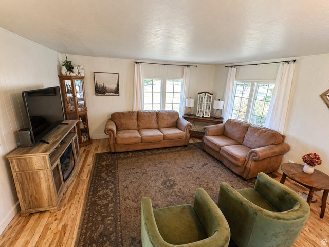 255 N MAIN photo 5