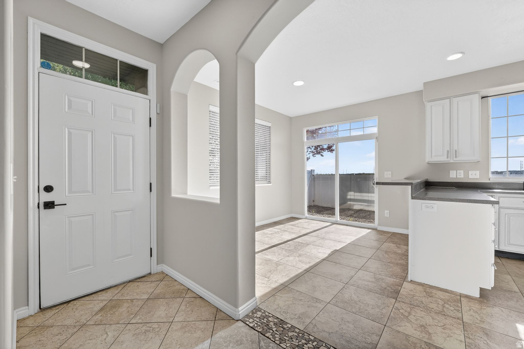 228 BIRMINGHAM LN photo 4