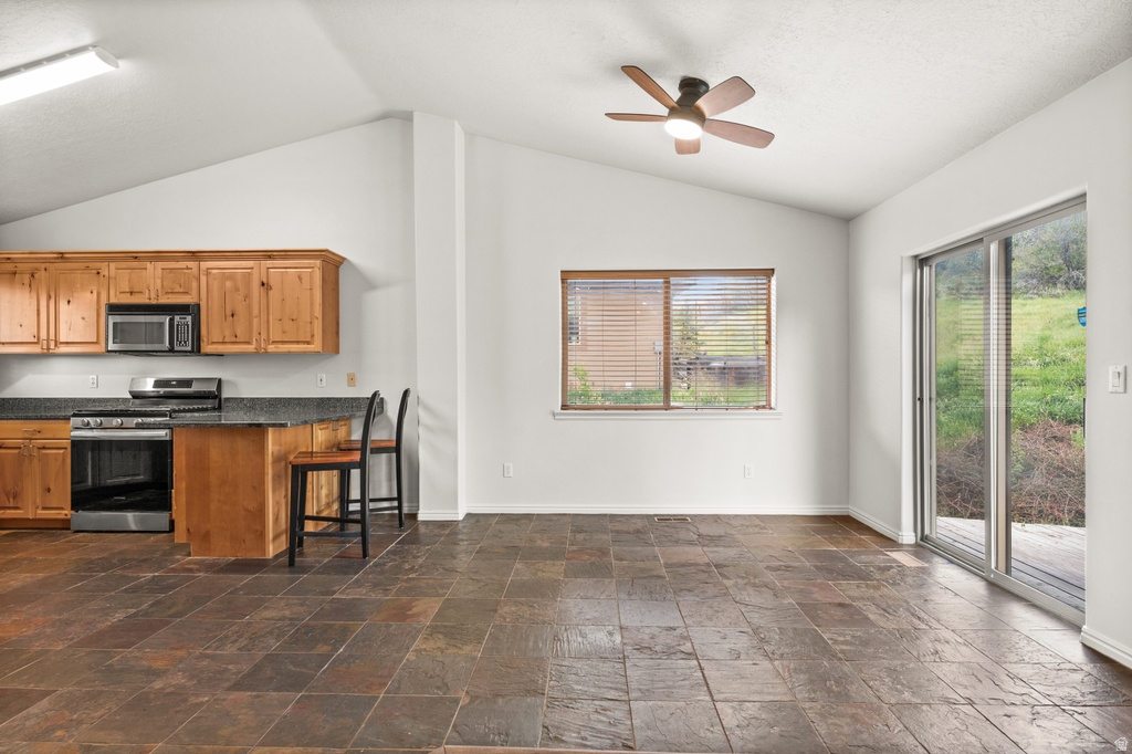 4244 SUNRISE DR photo 3