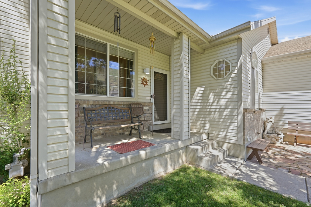 1178 S 70 W photo 3