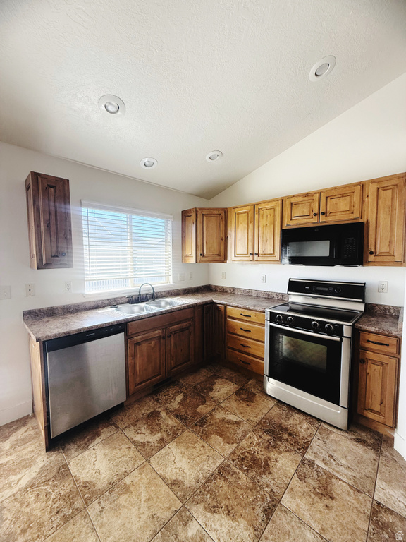 1612 E SHADOW DR photo 5
