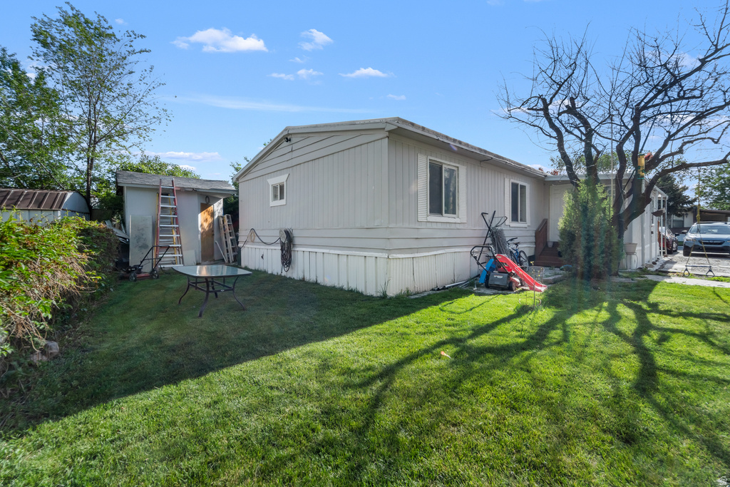 1594 W 400 S photo 4