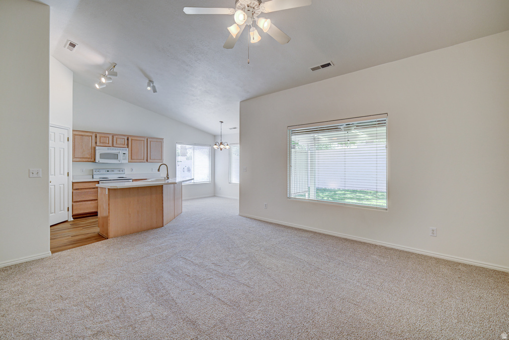 210 N MALL DR photo 5