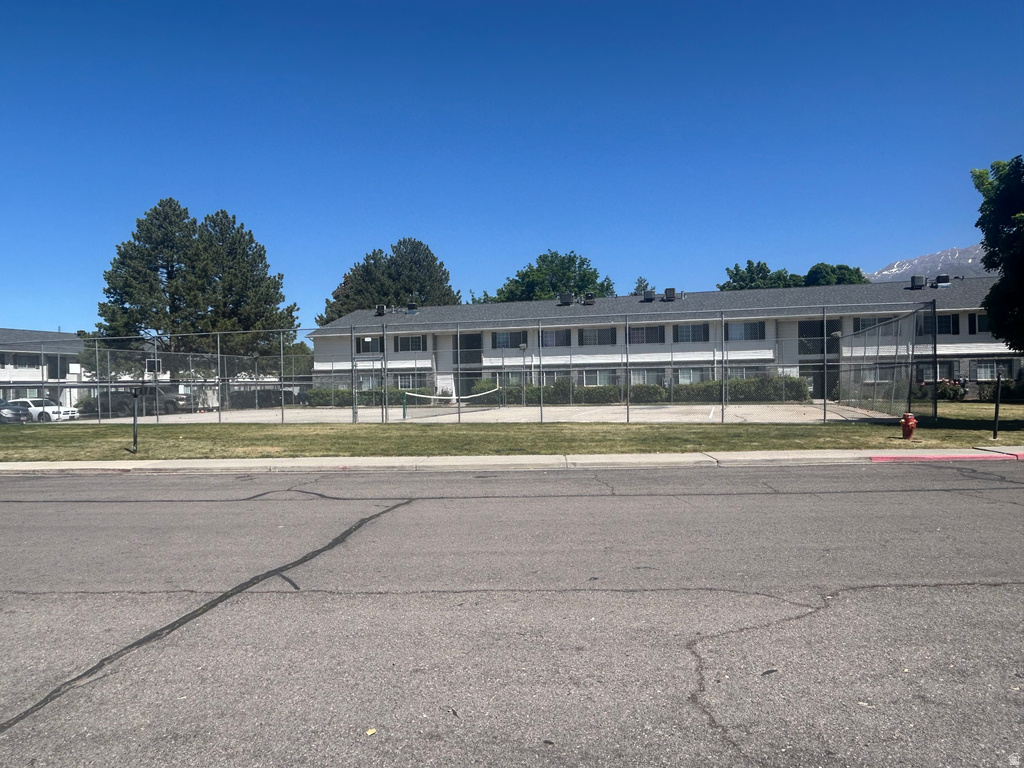 70 E 600 S photo 2