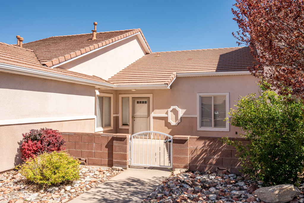 2155 W 700 S photo 3