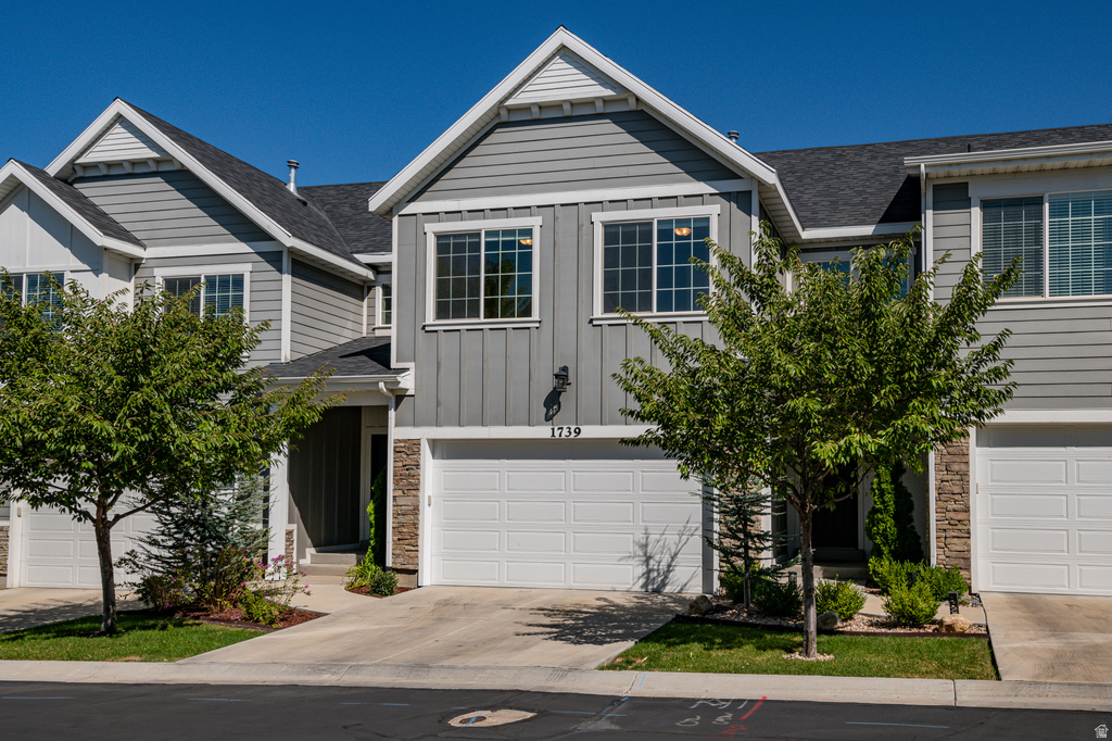 1739 E HOLLADAY HILL S LN photo 3
