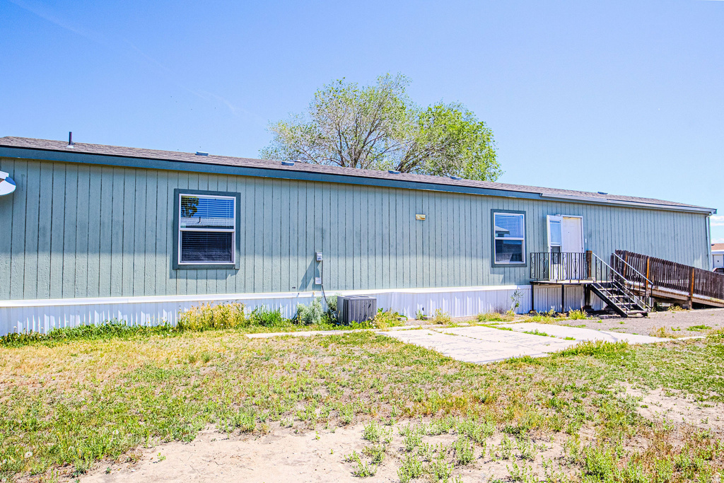 1101 S CARBON AVE photo 2