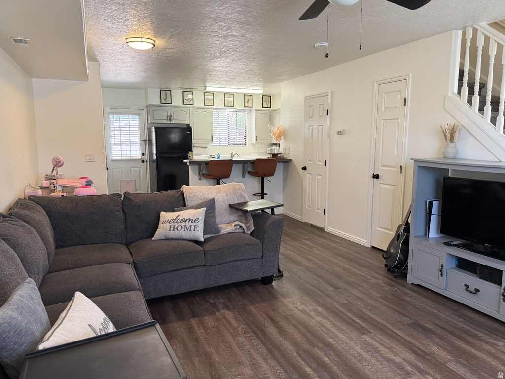 1045 N 1725 W photo 3