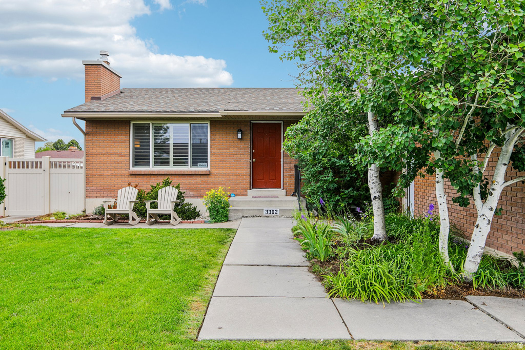 3302 W BLUE HAVEN DR photo 5