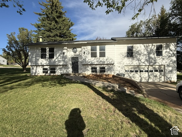 417 S MAIN ST photo 3