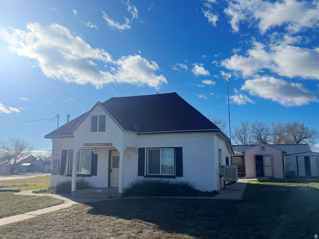 115 N 400 W photo 2