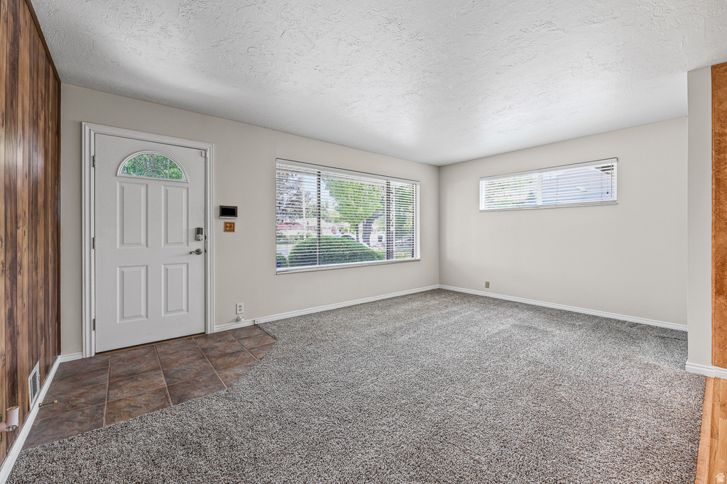 175 W Washington Ave — photo 2