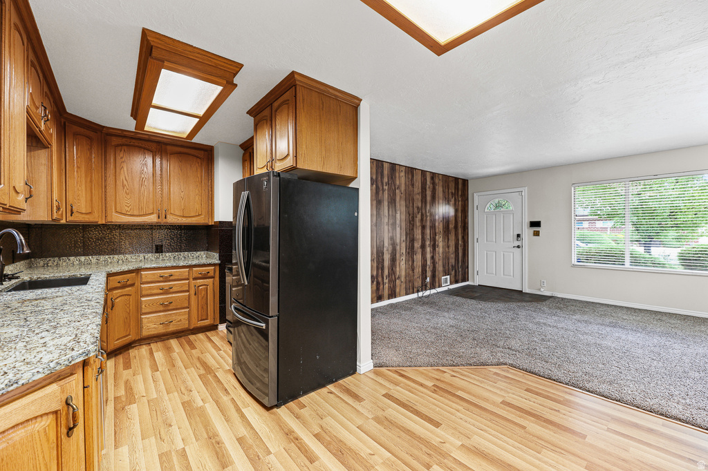 175 W Washington Ave — photo 7
