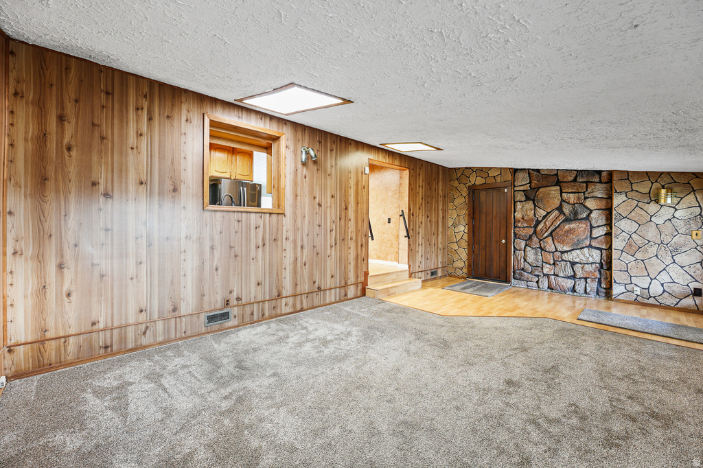 175 W Washington Ave — photo 10