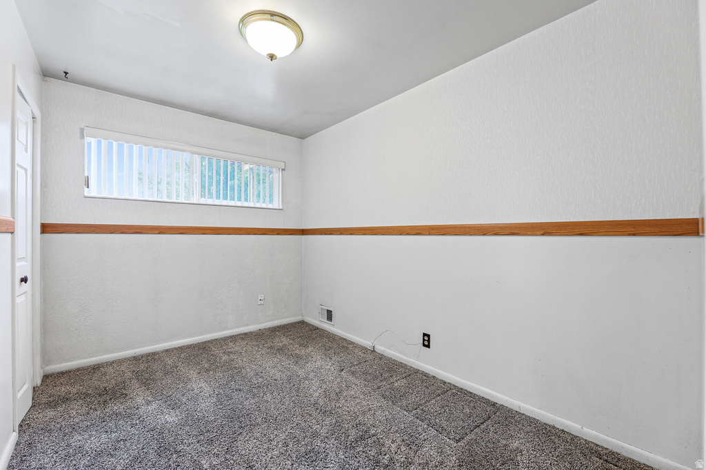 175 W Washington Ave — photo 12