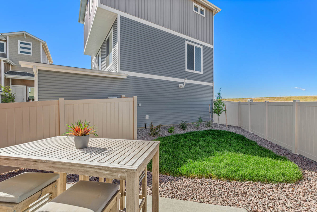 351 E KANAB CREEK DR photo 3