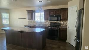357 E 860 N photo 5