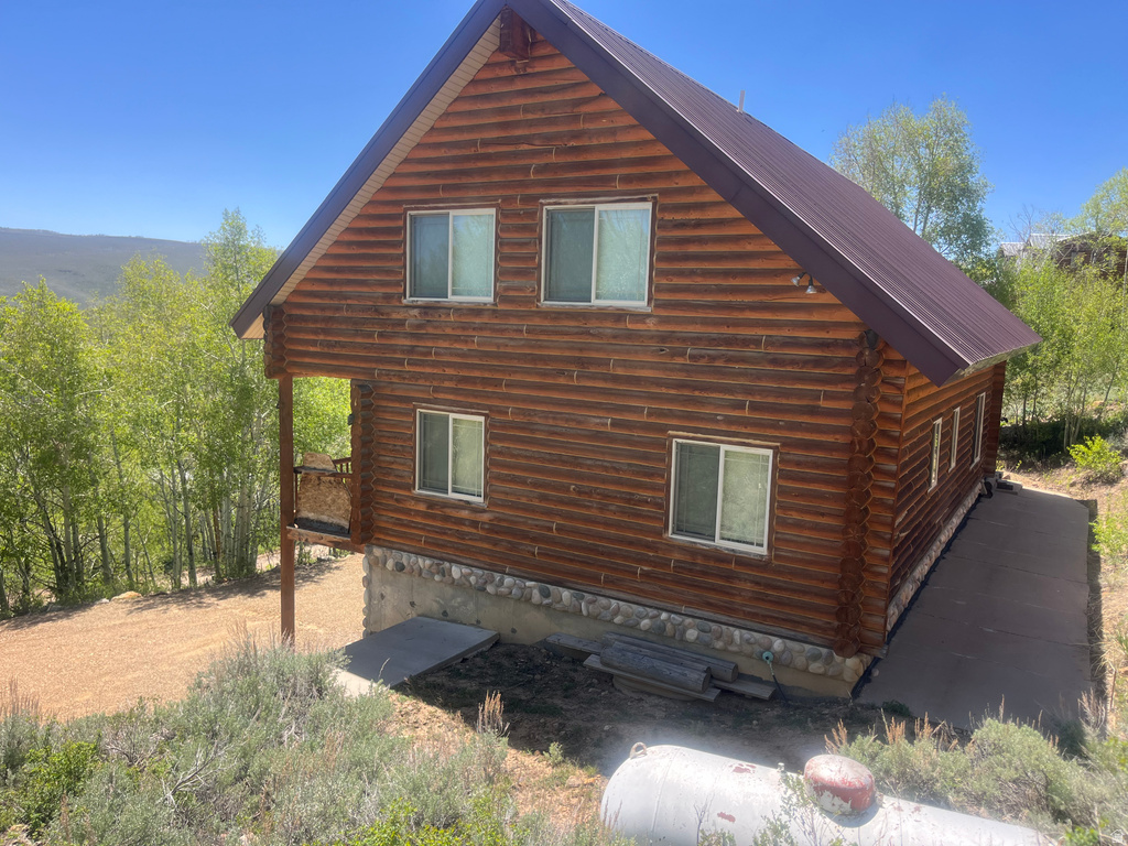 1933 N CORRAL RD photo 3