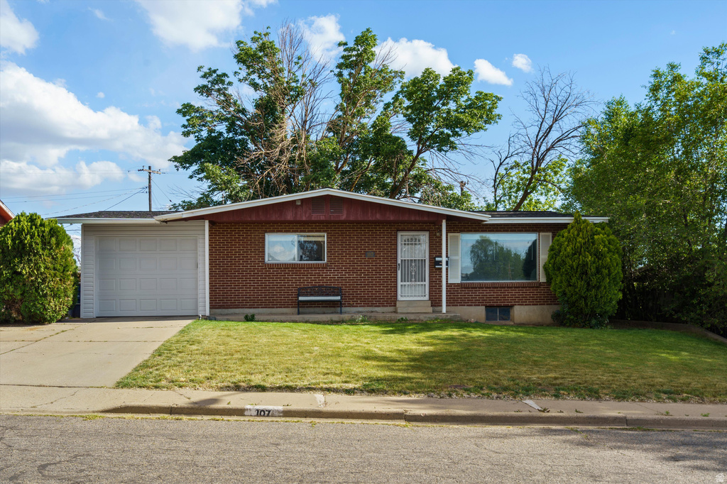107 W 2200 N photo 2