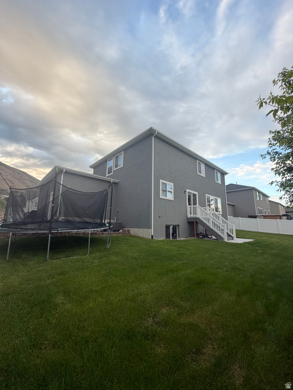 437 N 650 E photo 4