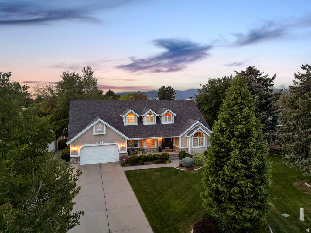 2114 W SURREY CIR photo 4