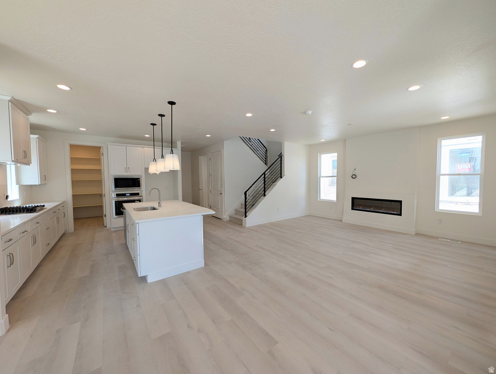 6723 W MIRAMAR S ST photo 2