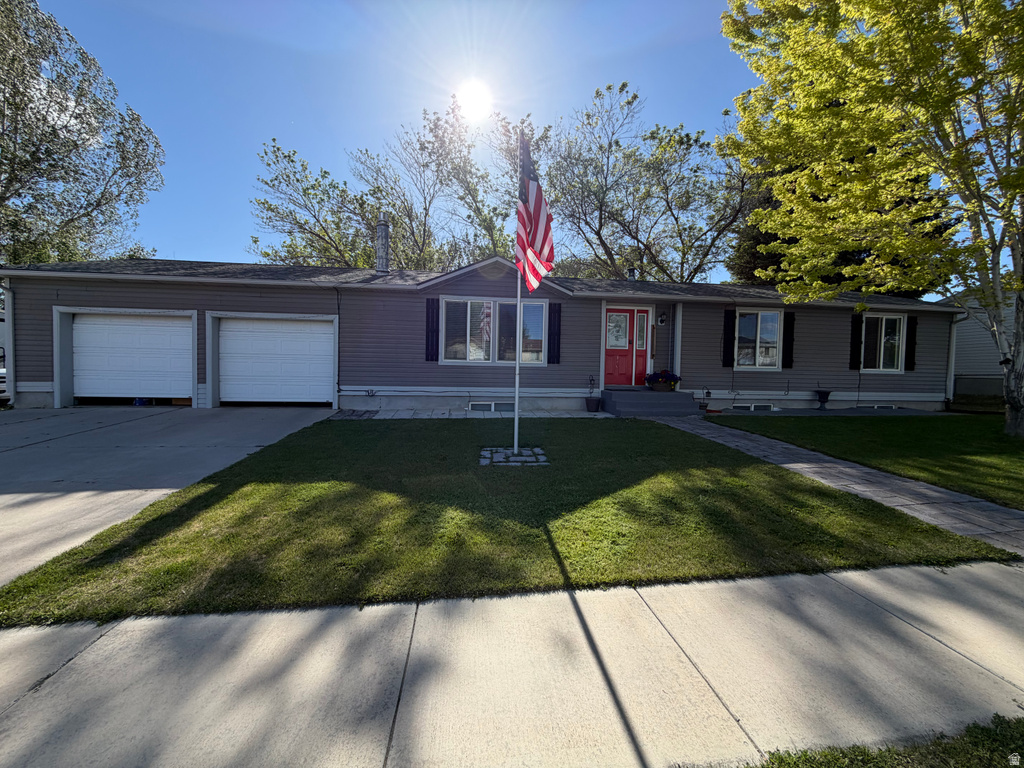 395 N CEDAR VIEW E ST photo 2