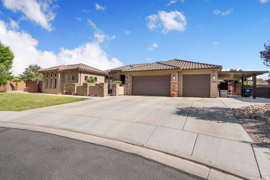 2982 E CARMINE DR photo 2
