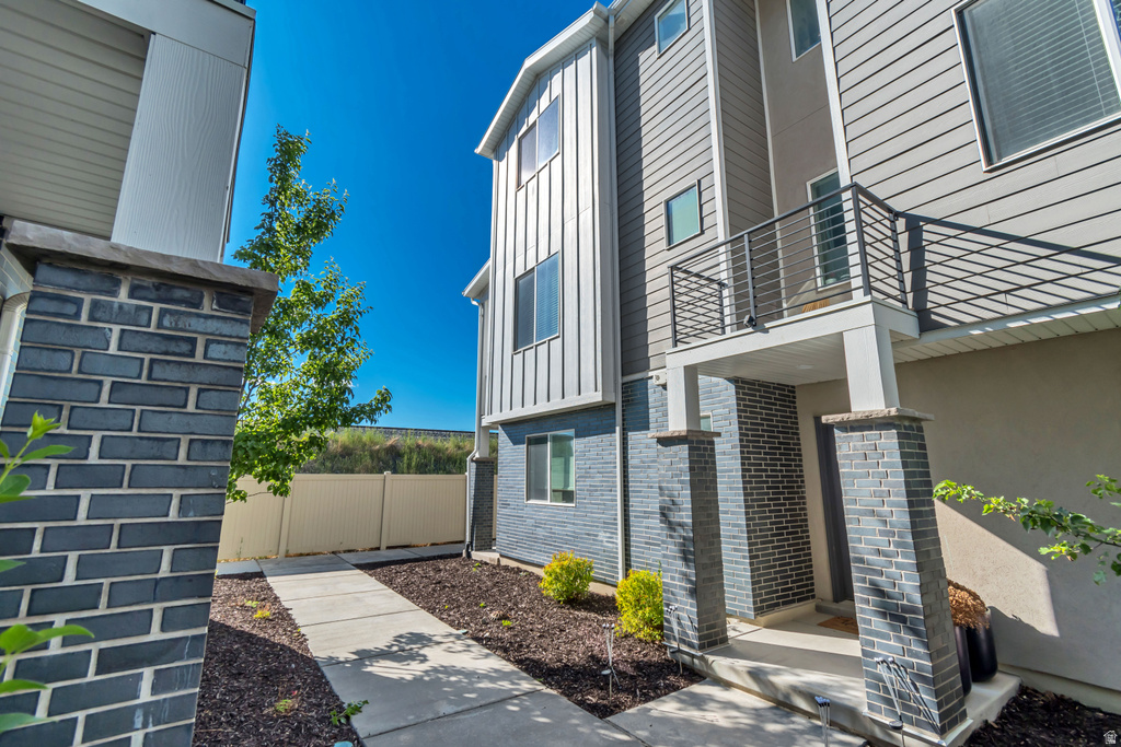 15144 S WILD HORSE WAY photo 2