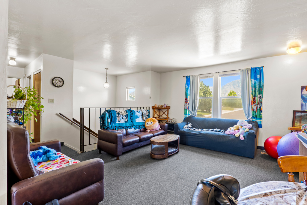 771 N 2550 W photo 5