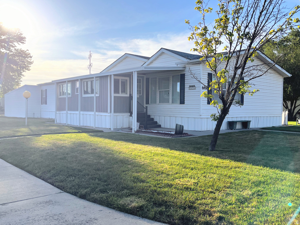 6458 S 1140 W photo 4