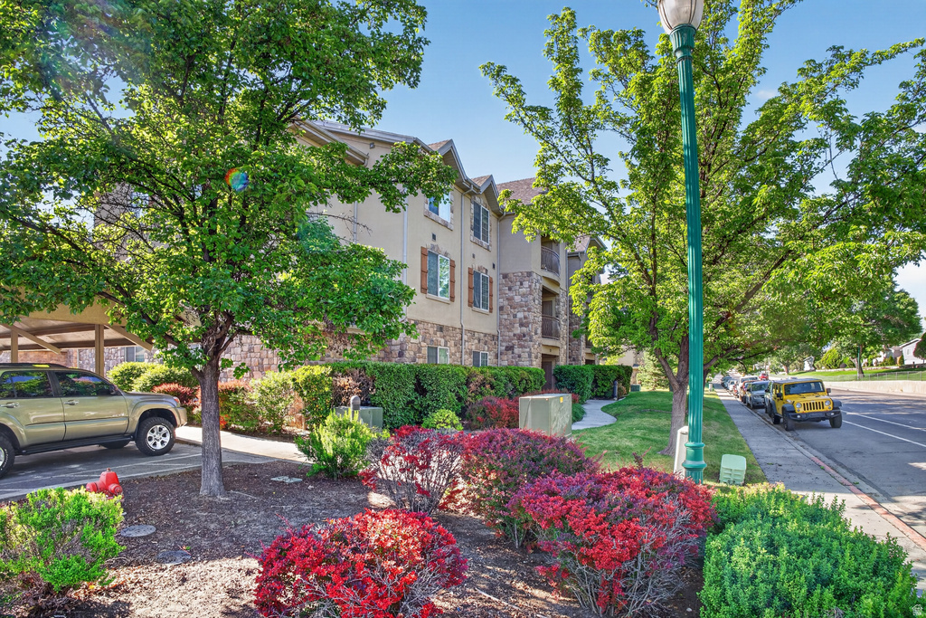 203 N 1200 W photo 2