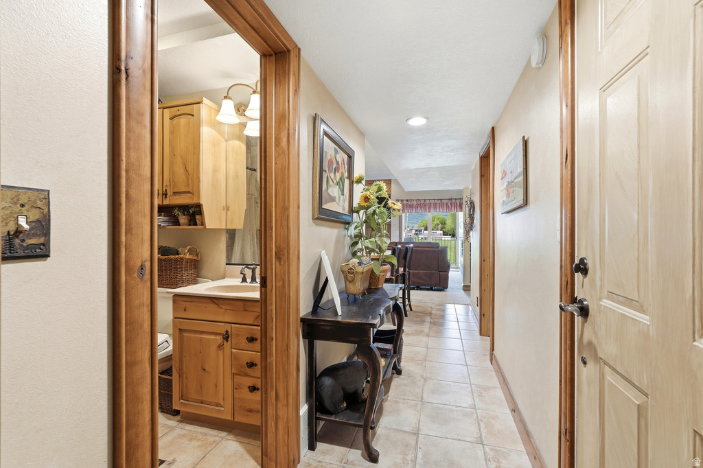 2176 S BEAR LAKE BLVD, Garden City