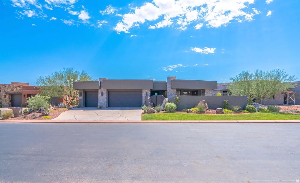 1500 E Split Rock Dr #150, Ivins, UT 84738