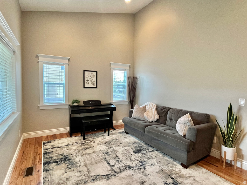 7078 N SIERRA WAY photo 3
