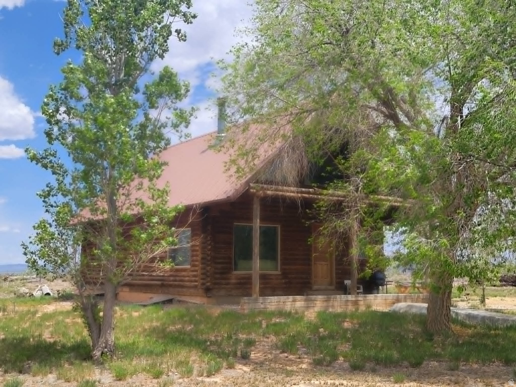 1202 W 5400 N photo 3