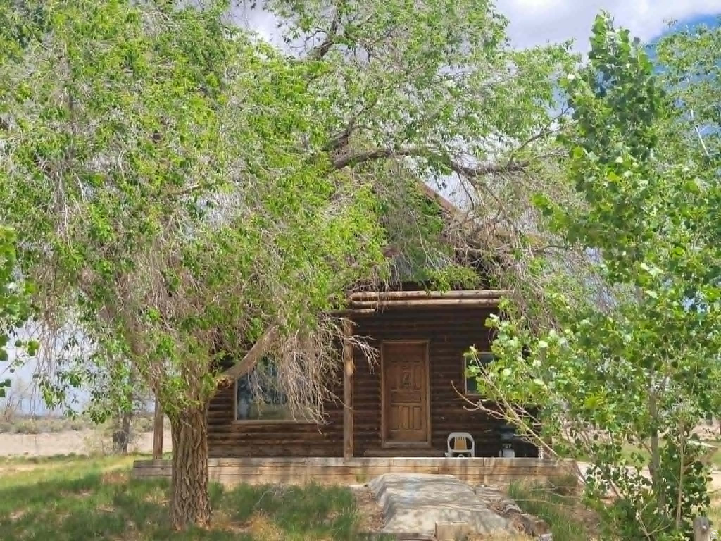 1202 W 5400 N photo 2