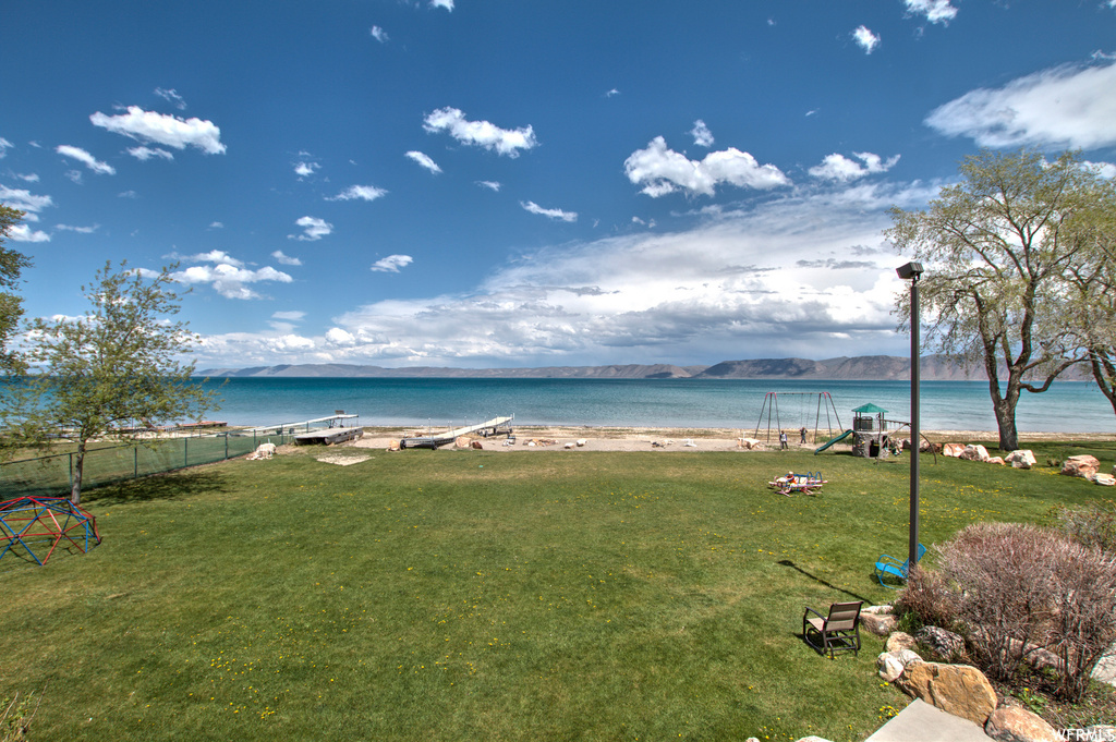 35 E SPINNAKER POINT DR photo 2