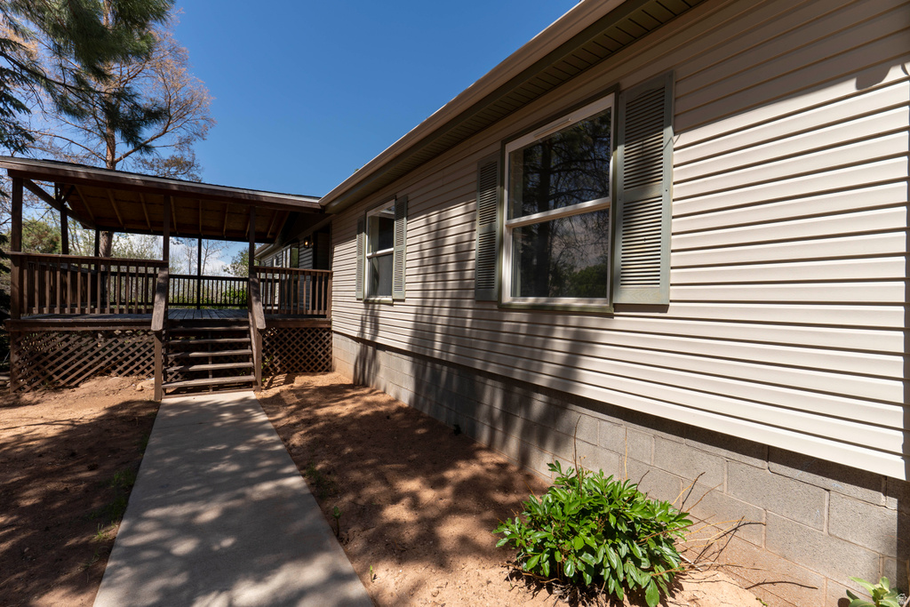 10525 N 5500 E photo 2