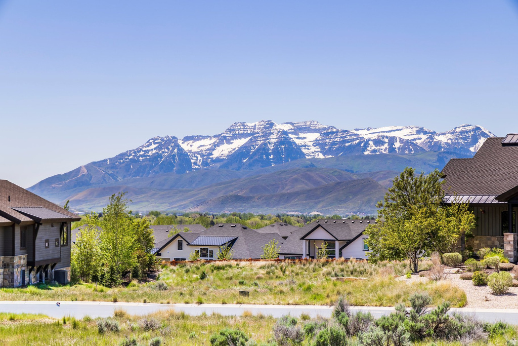 View photos for 648 N Haystack Mountain Dr 648 N Haystack Mountain Dr
