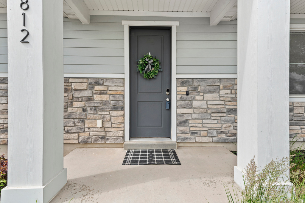 1812 W PARKVIEW S DR photo 3